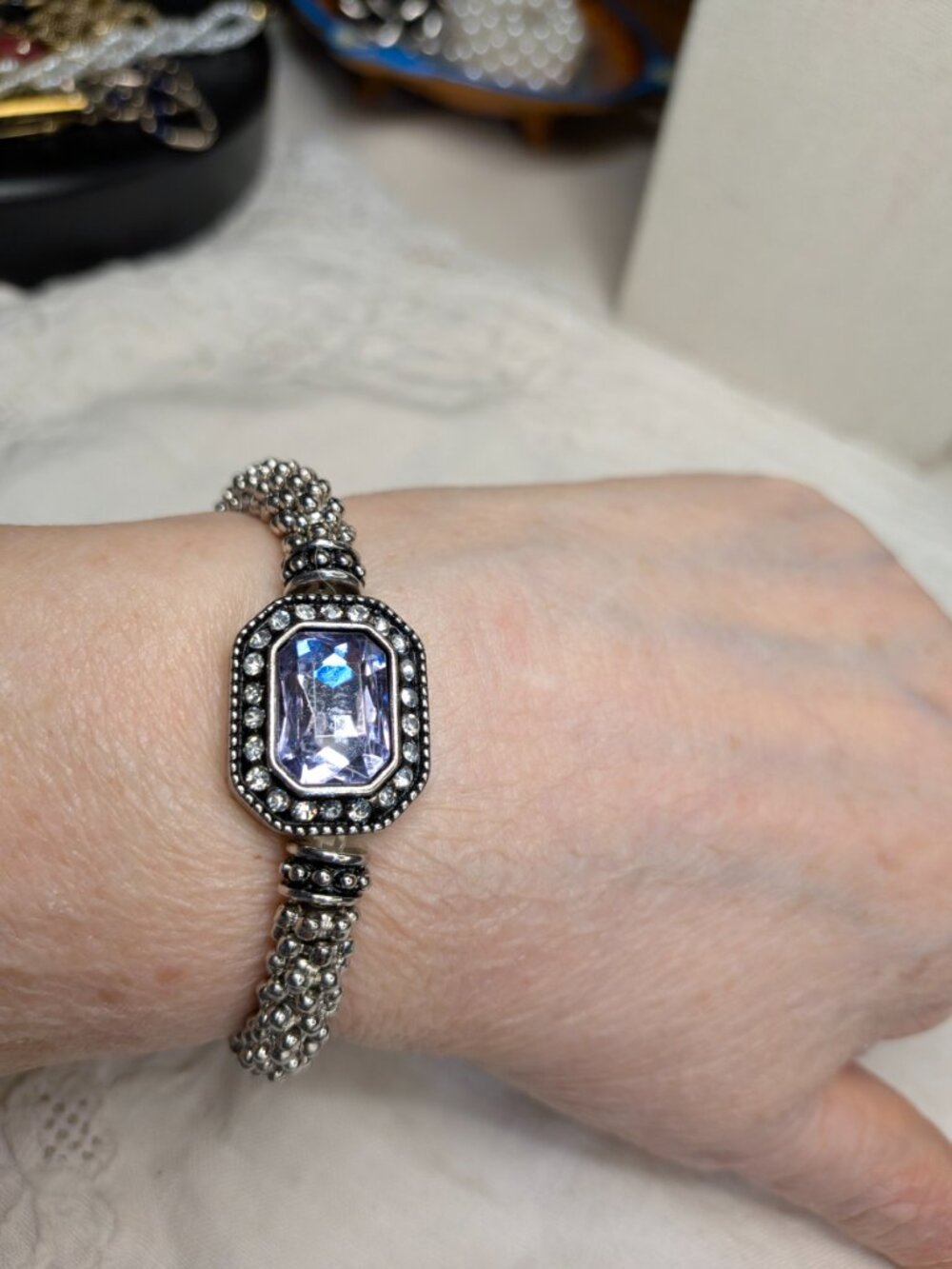 Silver Tone Flower Bead Stretch Bracelet w/ Lavender Glass